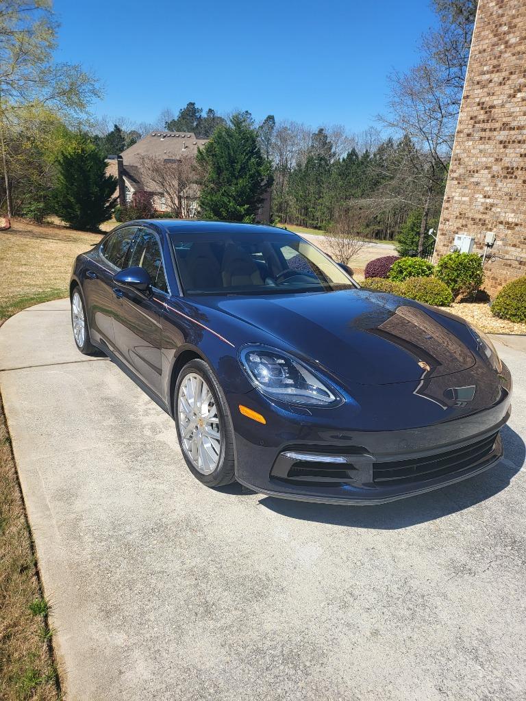 2018 Porsche Panamera 4S&#x27;s photo