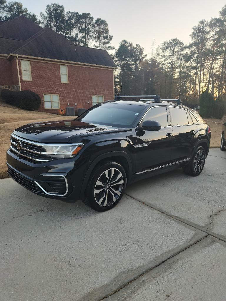 2022 Volkswagen Atlas Cross Sport SEL Premium R-Line's photo