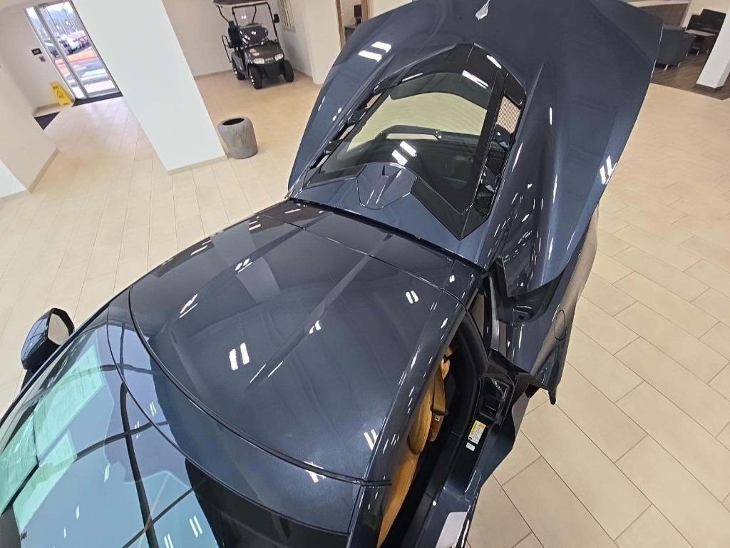 2020 Chevrolet Corvette 2LT - Photo 7