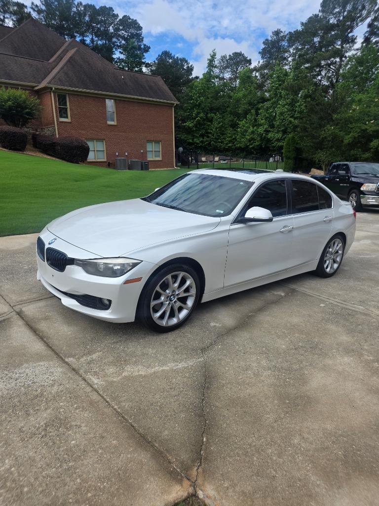 2015 BMW 3 Series 320i Sedan's photo